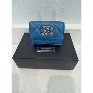 Chanel Quilted Blue Mini Wallet (CC Logo / Turn-Lock)